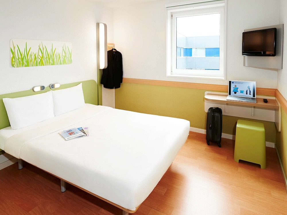 image du logement ibis budget Courbevoie Paris la Defense 1